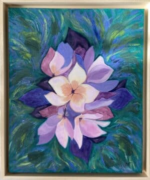 Peinture moderne représentant des fleurs exotiques dans des tons violets, roses et verts, réalisée à l’acrylique sur toile.